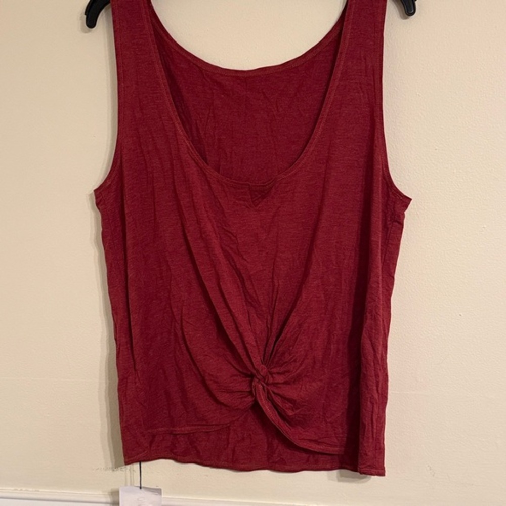 ZYIA Women's Burgundy Twist Tank Top